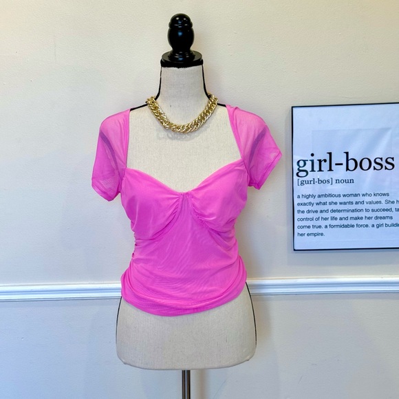 Short-sleeved pink mesh top with a square neckline. - Picture 2 of 2